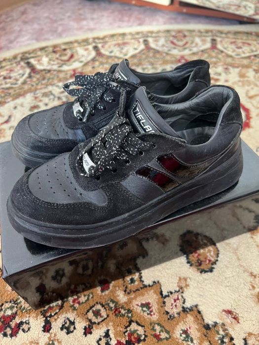 Продам обувь все по 5.000