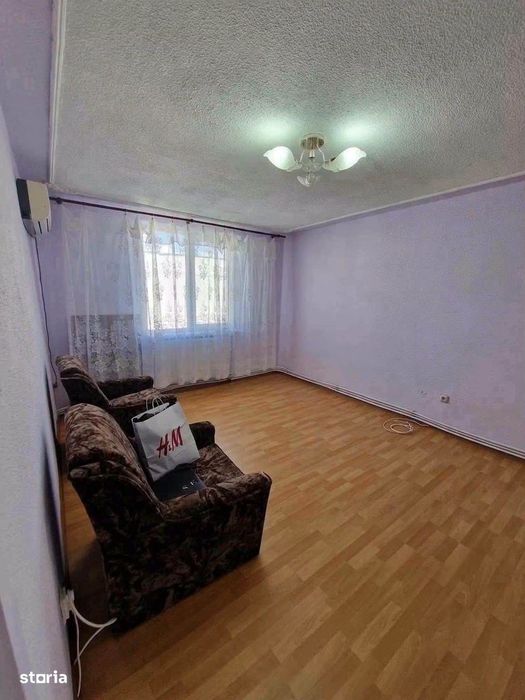 De vanzare apartament cu 3 camere,decomandat, 2 bai, Pret 59900 euro