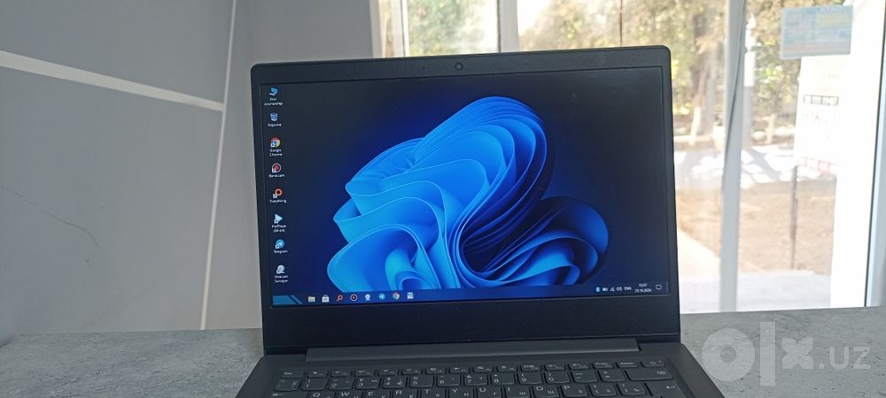 Brend Lenovo sotiladi