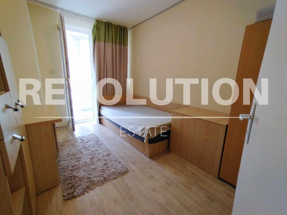 Двустаен апартамент в района на ХЕИ!