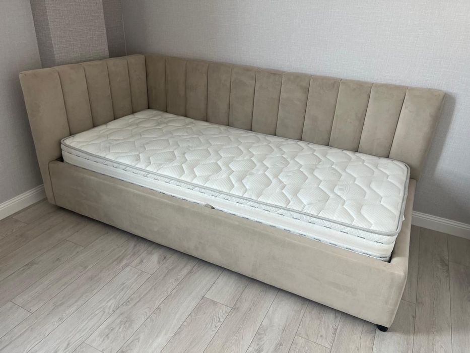 Кровать односпальная