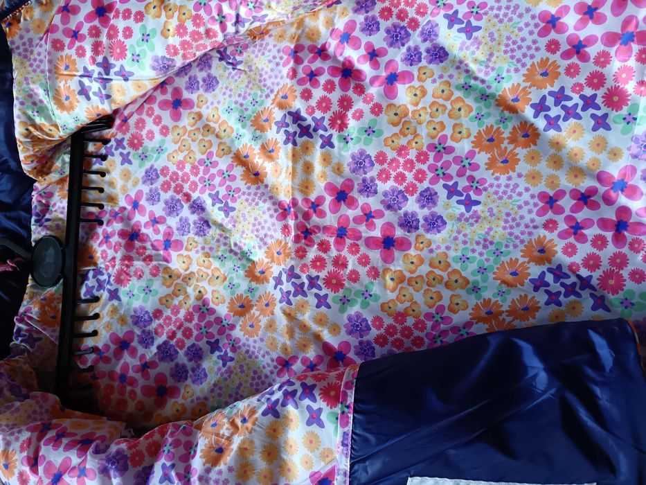 Детска тънка грейка, тъмно син цвят.