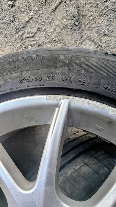 Продавам 3 лети джанти