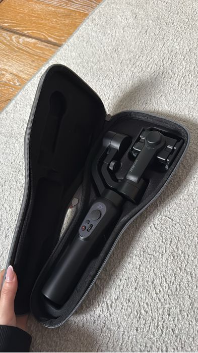 Gimbal Zhiyun Smooth 4 -Stabilizator Profesional Smartphone + Husă