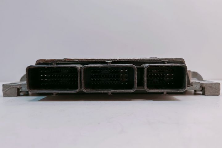 ECU Calculator Motor Siemens 8200766462 Renault Scenic a 2-a generati