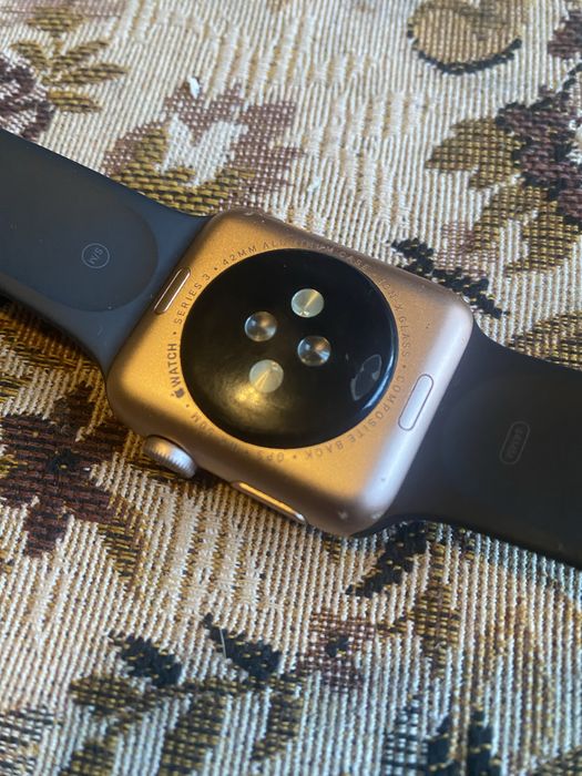 Продам часы Apple watch 3