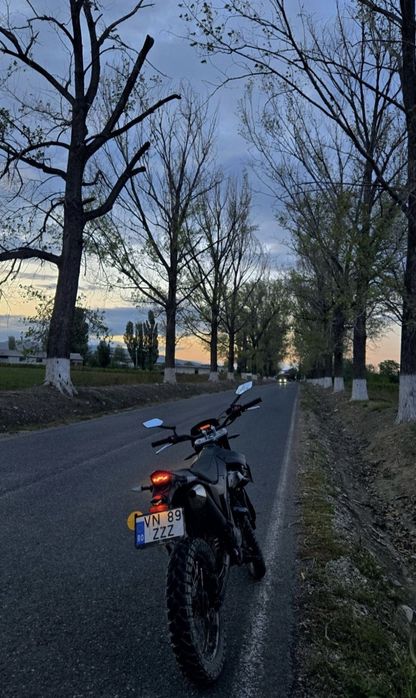 Super moto Aprilia Rx 125 2021 / malaguti xtm 125(aceeasi motocicleta)