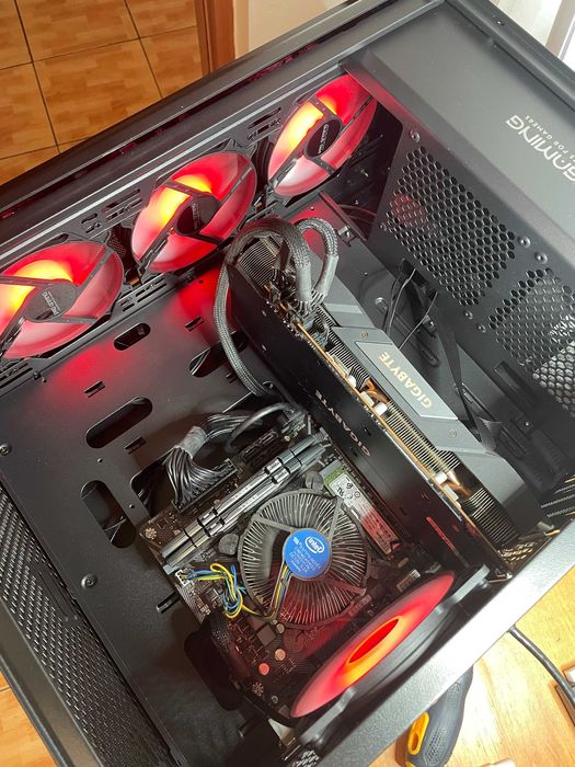 Calculator Pro Gaming X9, I5 10400F, 16 Gb, SSD 512, Video RX5700XT