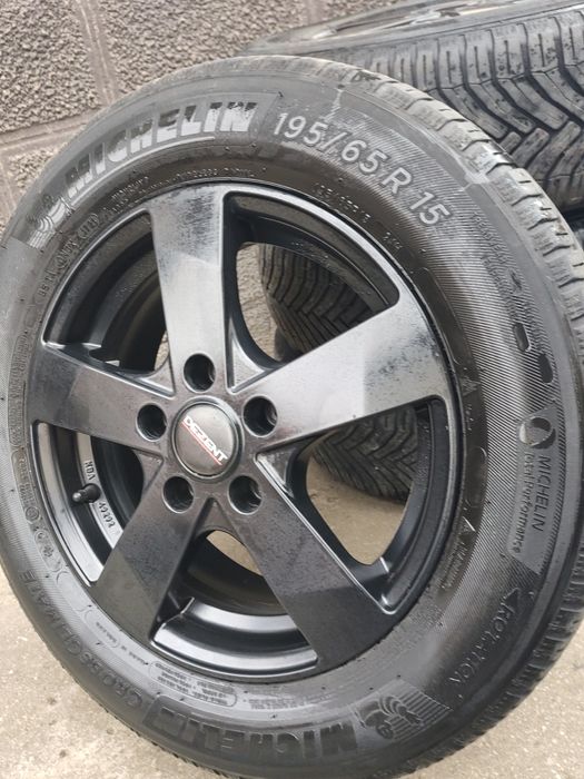 Vând Set Jante Aliaj 5x112 + Cauciucuri 196/65/15 Michelin Golf Passat