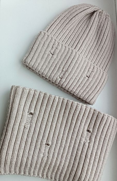 Продам   шапки .