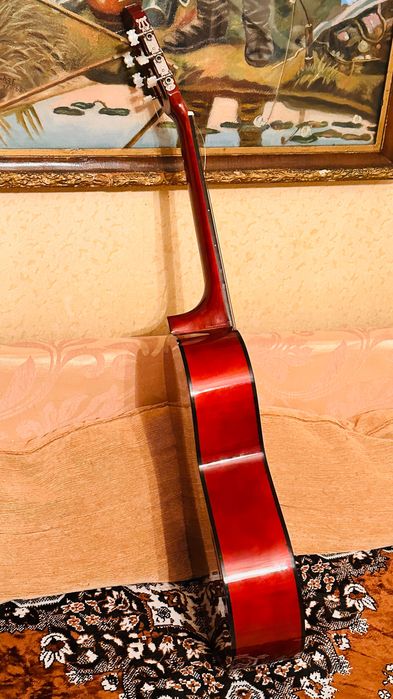 Гитара Clifton .