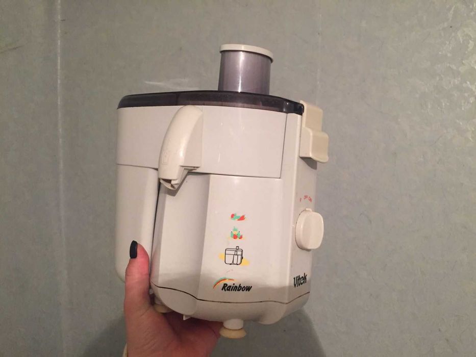 Продам соковыжималку