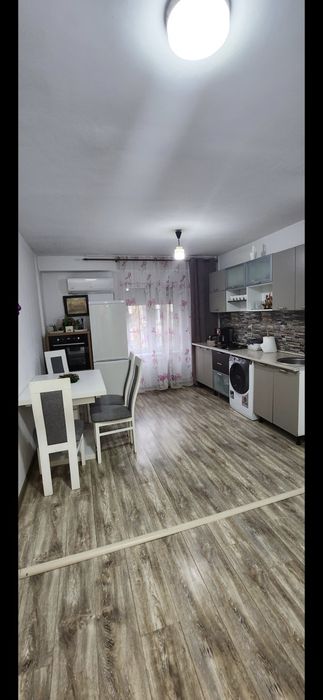 Vand apartament 3 camere decomandate  tip D