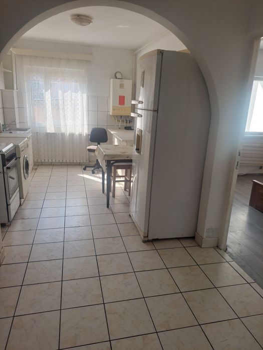 Apartament et.1,comf.1,deco. 53 mp hol mare open space cu bucataria