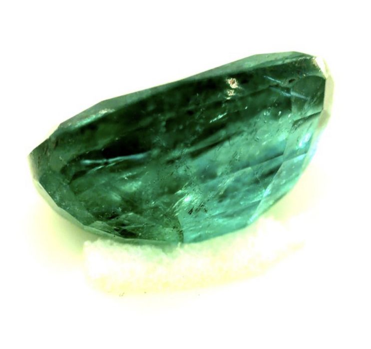 Vând Smarald Natural 4.98 ct Zambia  Piatră Prețioasă