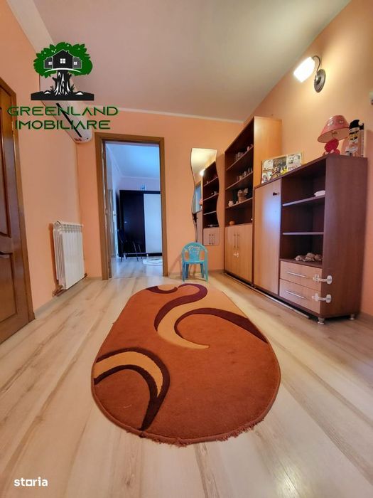 Casa + spatii comerciale, 350 mp, teren 580 mp, Tatarasi (la BULEVARD)