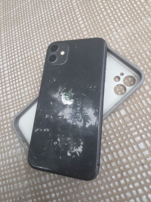 Iphone 11 в хорошем состоянии