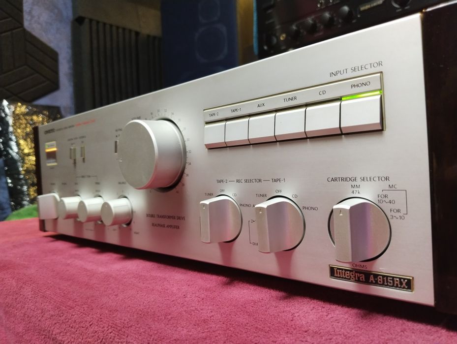 ONKYO Integra A-815RX