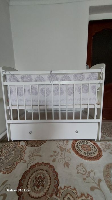 Продам детскую манежку