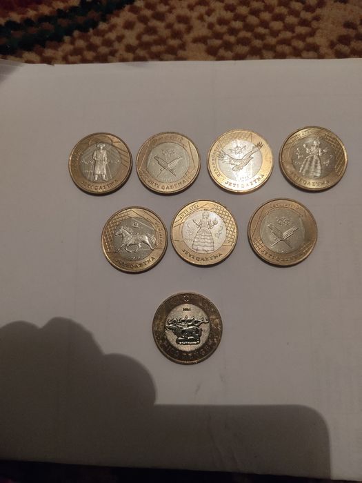 Коллекционный монеты