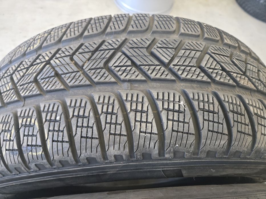 Anvelope iarna 235 65 17 Pirelli Dot 2020
