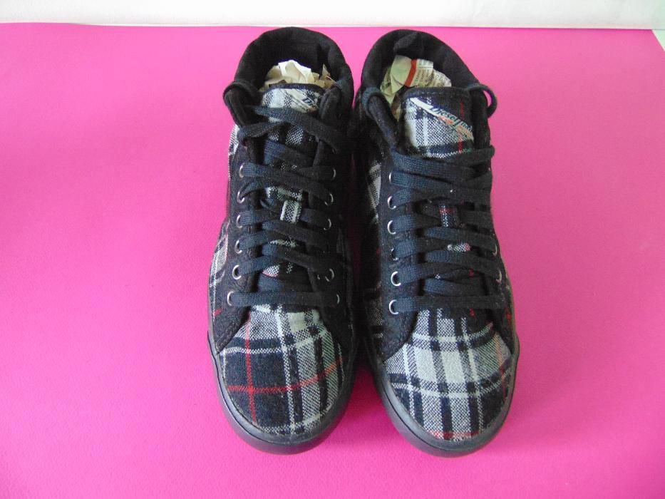 Нови Diesel номер 43 Оригинални кецове