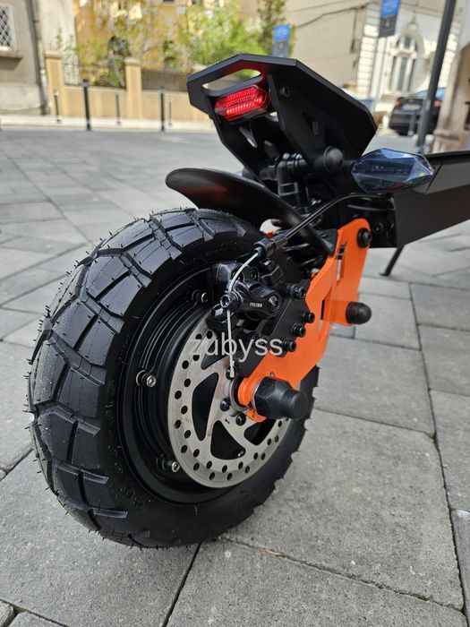 Trotineta 2 motoare 2x650w 48v baterie 13Ah  viteza 55km/h