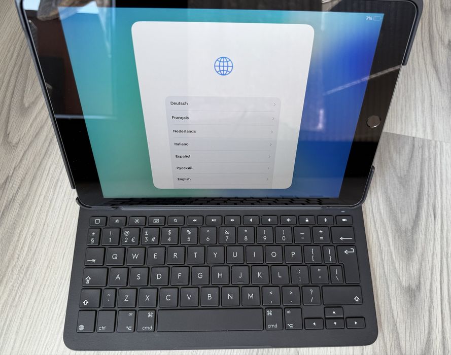 Ocazie! Apple iPad gen9 + Apple Pencil + keyboard case
