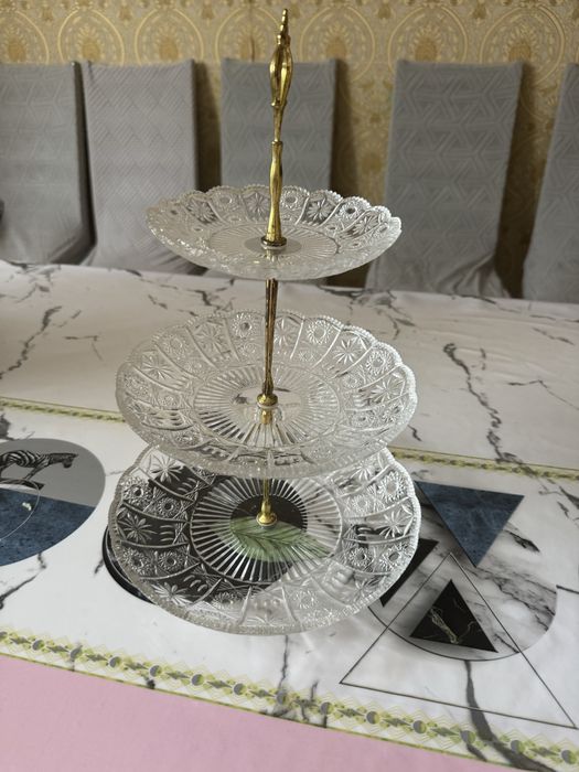 Этажерка конфетница