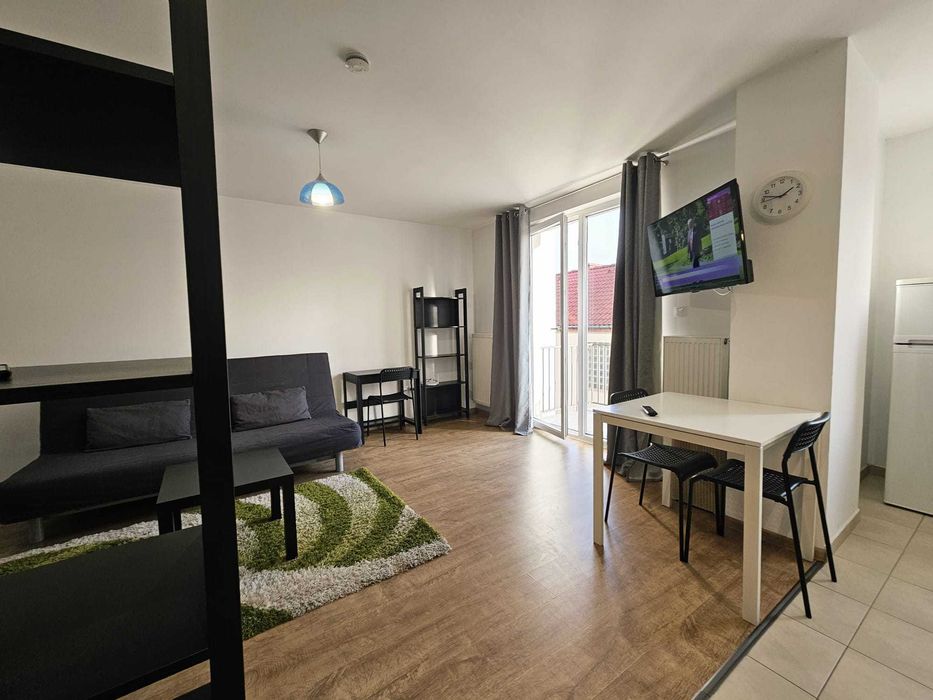 Proprietar, garsoniera, Faget-Grivitei, bloc tip vila