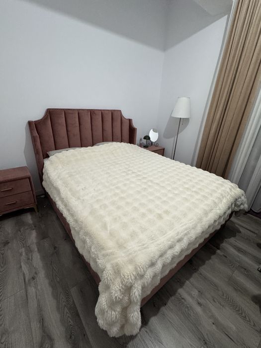 Pat matrimonial luxury 160x200 + saltea ortopedică + 2 noptiere