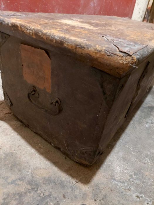 Стара дървена ракла