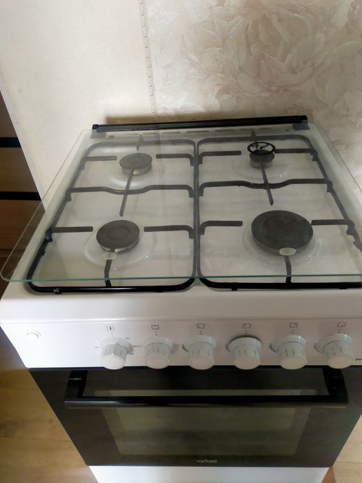 Продам газплиту Artel