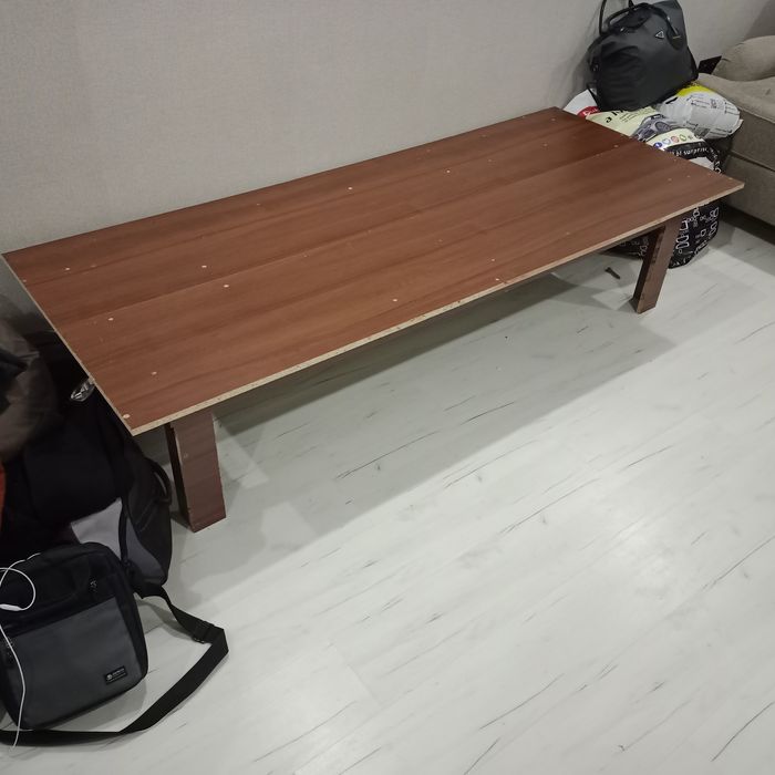 жер стол сатылады