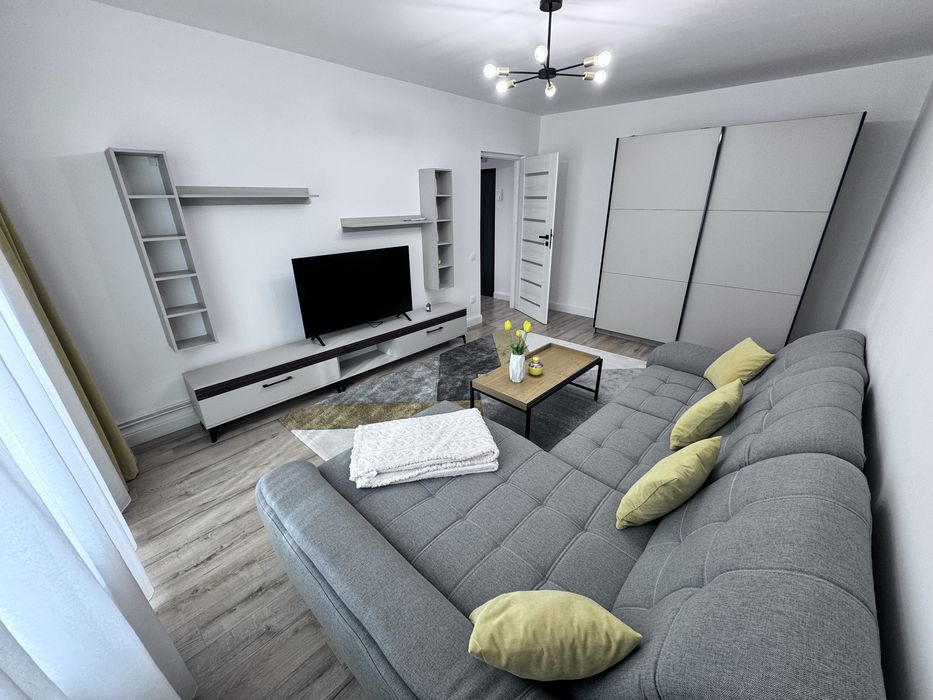 Apartament cu 2 camere in zona Shopping City