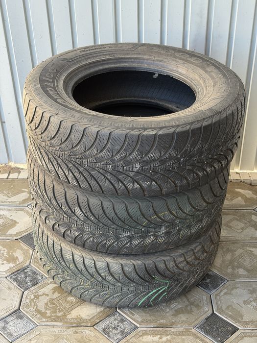 265/65/17 Goodyear 3 шт