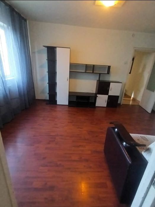 Apartament de inchiriat