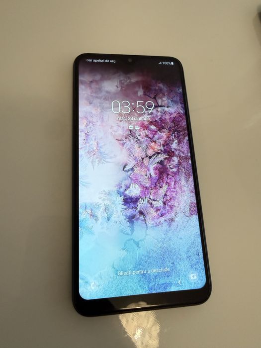 Samsung A10.