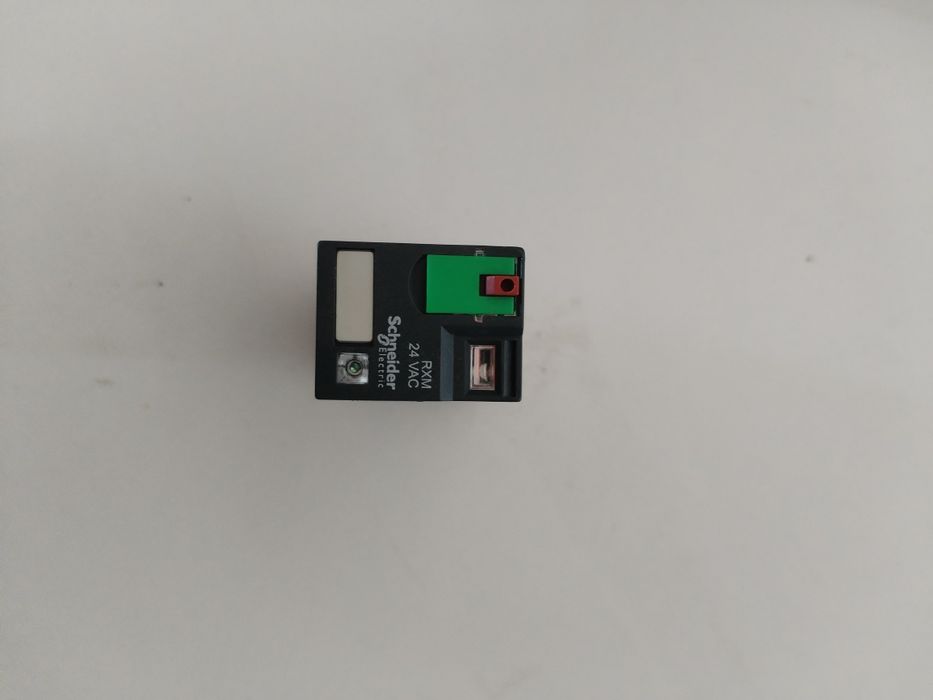 Продам Rele по 3000. Реле Schneider Electric RXM4AB2BD.