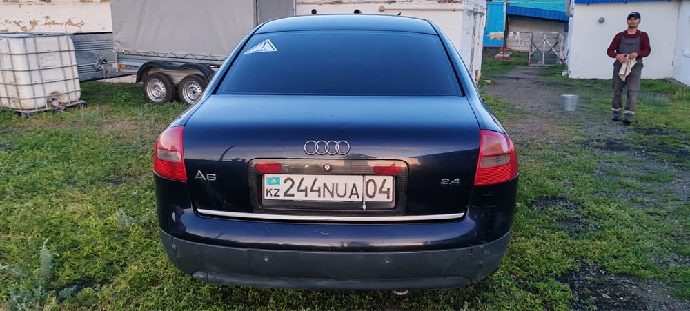 audi A6 1999. об2, 4 газ бензин