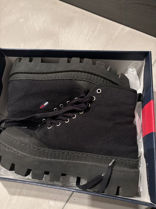 Боти на tommy jeans