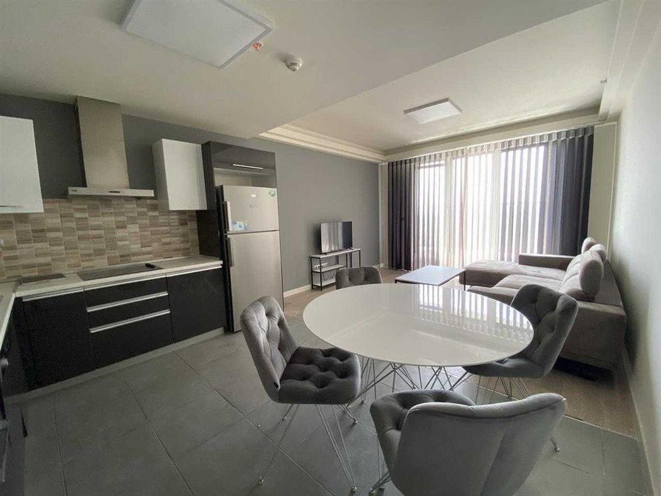 Дава се под наем Двустаен апартамент в Бургас, Славейков - 60 кв.м за 255 € - Снимка #1