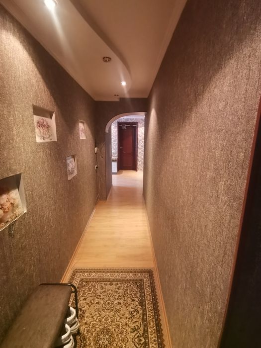 Продаётся 5-ком кв-ра. Улица Керамическся 76