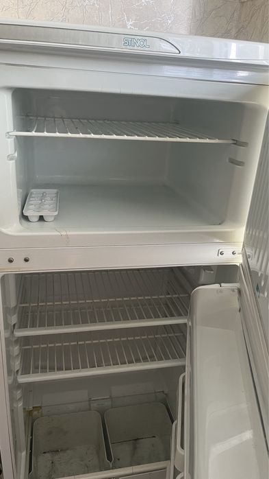 Продам холодильник