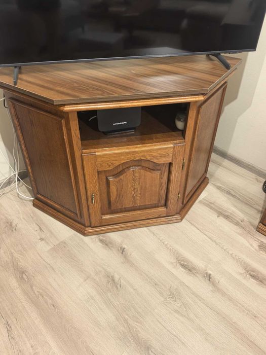 Мебели от масив дъб почти нови, без забележка!