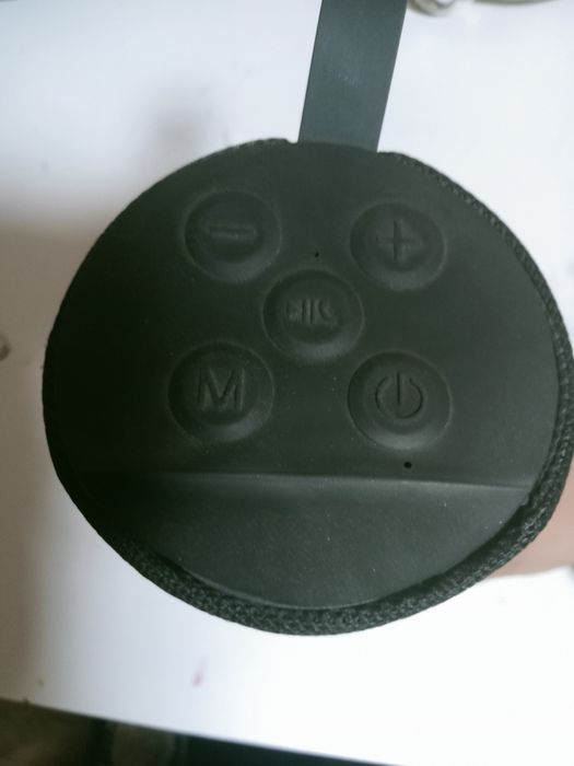 Мини колонка в хорошем состоянии