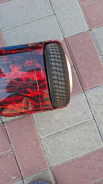 Hoverboard rosu