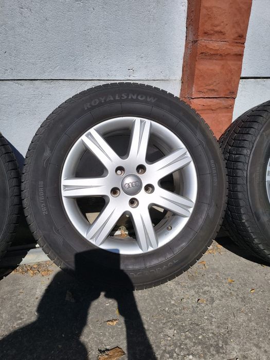 Vând Jante  Audi Q7 cu anvelope de iarna noi noi