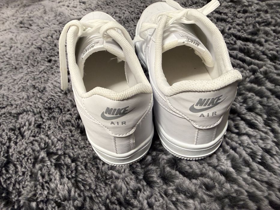 Мъжки бели кецове nike