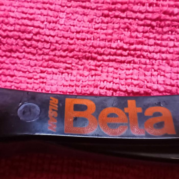 Итальянские плоскогубцы Beta